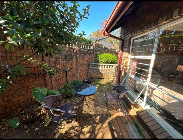 1 BEDROOM APARTMENT FOR SALE IN MEERHOF